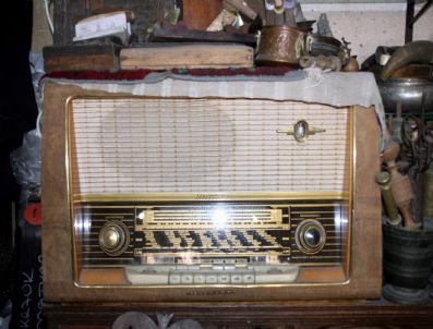 Antika Radyo Kolleksiyonu