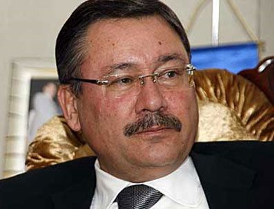 Arda'nın kafası sağa sola çok uçuyor