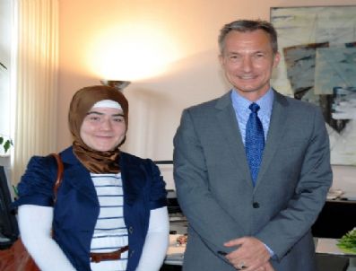Belediye Başkanı, Türk Asıllı Öğrencileri Kabul Etti