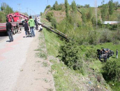 Bingöl`de Trafik Kazası, 2 Yaralı