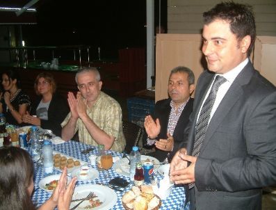 Düzce Gençlik Konseyi Meclisi İftarda Bir Araya Geldi