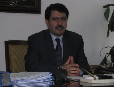 Düzce Valisi Okullarda Kayıt Parası Alan Müdürleri Uyardı