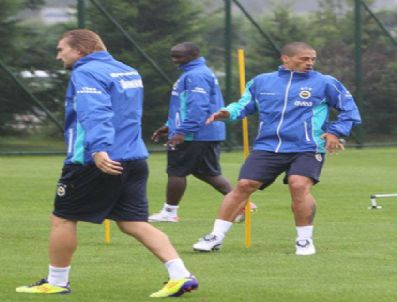 ANDRE SANTOS - Fenerbahçe`de Yeni Sezon Hazırlıkları Sürüyor