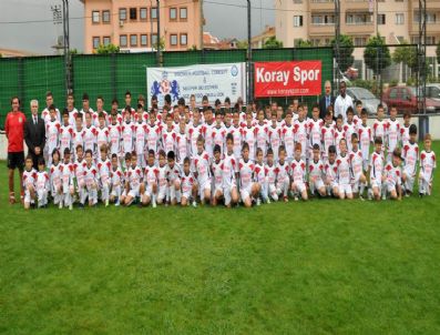 Geleceğin Yıldız Adayları Sertifikalarını Aldı