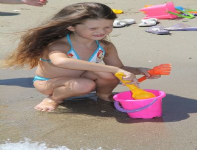 Her Gün 100`ü Aşkın Çocuk Denizle Buluşuyor