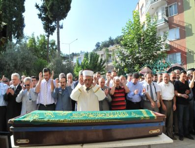 ÜVEYS - İsmail Bursalı Toprağa Verildi