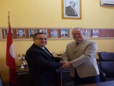 CERRAHPAŞA - İü Spor Birliği ve Yeşilay`dan 2012 Avrupa Spor Başkenti Hazırlıkları