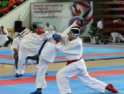 Konya`da Karate Şampiyonası