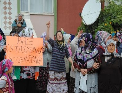 Mahallede Baz İstasyonu İstemeyen Kadınlar Eylem Yaptı