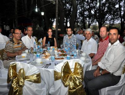 Odunpazarı Belediyesi Basın Mensupları İle Birlikte İftarda Bir Araya Geldi