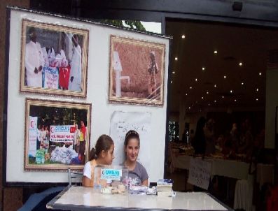 Somali için kermes düzenlediler