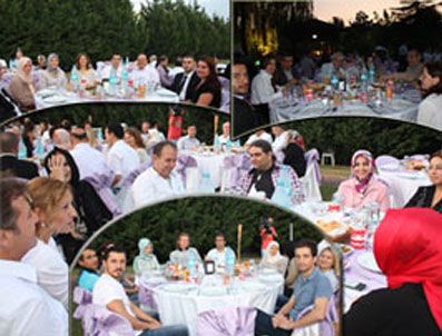 HASAN ÖZTÜRK - Yazarlar bu iftarda buluştu