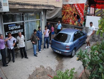 BALCıLAR - Zonguldak`ta Zincirleme Trafik Kazası: 3 Yaralı