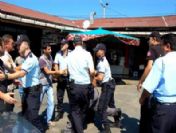 Ankara`da zabıta-işporcatı gerginliği: 1 yaralı