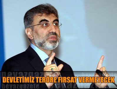 Bakan Yıldız şehit aileleriyle iftar yaptı