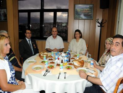 Başkan Ok Şehit Aileleri ve Gazilere İftar Verdi