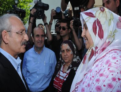 Kılıçdaroğlu, Lösemi Hastası Çocukları Ziyaret Etti