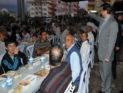 Mahalleliler İftarda Buluştu