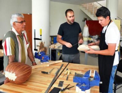 Omek`te `kendi Sazını Kendin Yap` Kursu Açıldı