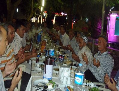 TUNCAY AKKOYUN - Türkoğlu Kaymakamlığı, Şehit Yakınlarına ve Gazilere İftar Verdi