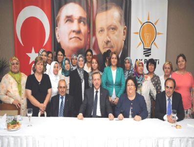 Ak Parti Adana İl Kadın Kollarının Ankara Çıkartması