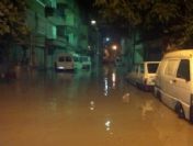 Bafra`da Sağanak Yağış Su Baskınlarına Sebep Oldu