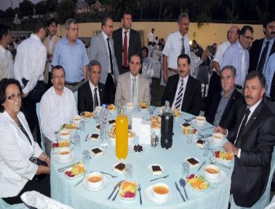 Bakan Çelik: Demokrasi, Ak Parti Döneminde Kurumsallaştı