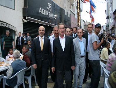 Bakan Günay, Erzurum`da Halkla İftar Yaptı