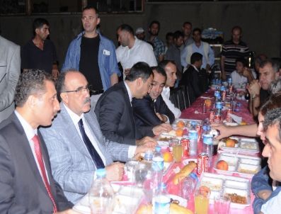 Başbakan Yardımcısı Atalay, İftarını Yoksullarla Açtı