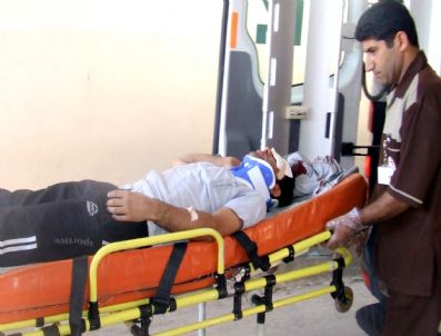 Dengesini Kaybeden Motosiklet Sürücüsü Yaralandı