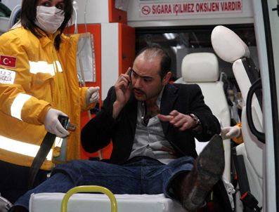 Eskişehir`de Bıçaklı Kavga : 1 Yaralı