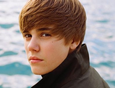 SELENA GOMEZ - Justin Bieber 'şımarık' olmadığını söyledi...