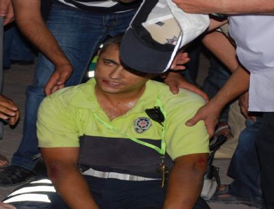 Kamyonetin Çarptığı Trafik Polisi Yaralandı