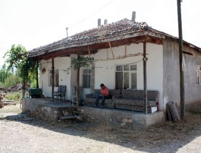 Şehit Yüzbaşının Cenazesi Memleketi Tokat`a Getirildi