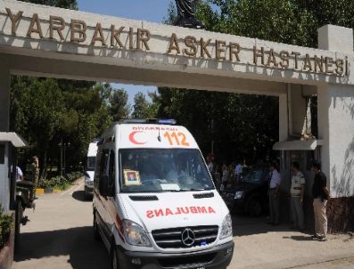 Şehitler İçin Diyarbakır’da Tören Yapıldı