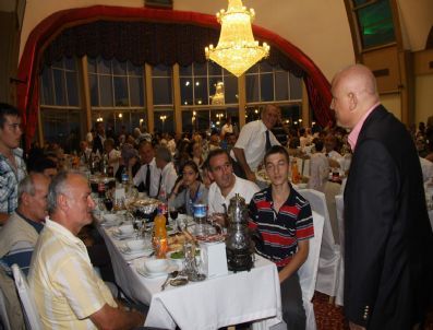 Vali Kızılcık’tan Şehit Aileleri ve Gazilere İftar Yemeği