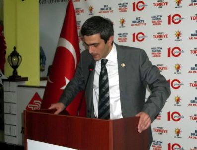 Ak Parti Genel Başkan Yardımıcı Kars’ta İftar Yemeğine Katıldı