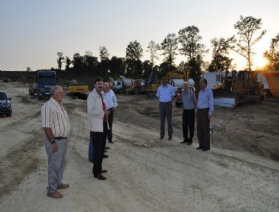 Ayhan Sefer Üstün, Kaynarca’da Çalışmaları İnceledi