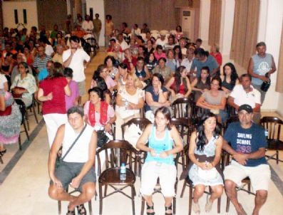 ŞERİF SEZER - Ayvalık’ta “devrimden Sonra” Filmine Büyük İlgi