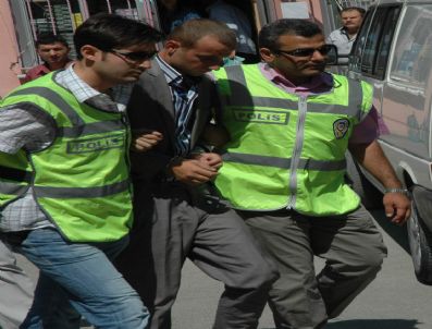 Gaspçı Marketçiyi Çikolata İçin Vurmuş