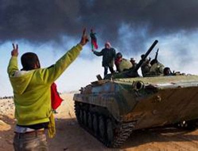 Libya'da Muhalifler Zaviye'yi ele geçirdi