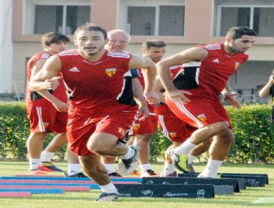 Şota Arveladze: Hazırlık Maçlarında Futbolcuları Yakından Göreceğim