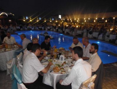 AKÇAALAN - Yihder`den 600 Üyeye İftar