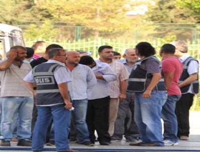 Antalya`da Oto Hırsızlığı Çetesi Çökertildi