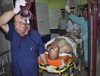 ZEKI ÜNAL - İnegöl`de Trafik Kazaları: 13 Yaralı