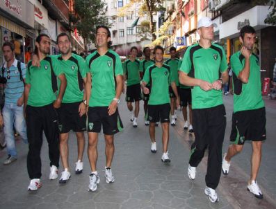 Kocaelispor`un Kapanmaması İçin Eski Futbolcular Tff`ye Başvurdu