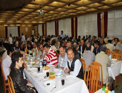 HALUK SAYGı - Kütahya İl Özel İdaresi Personeli Geleneksel İftar Yemeğinde Buluştu