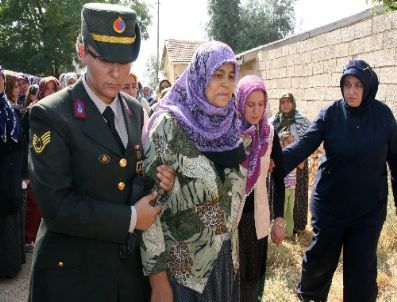 NEZIH DOĞAN - Şehit Er Rıfkı Damar Dua ve Gözyaşlarıyla Uğurlandı