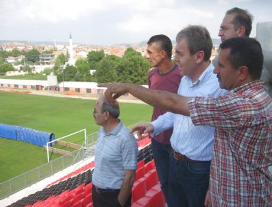 VURAL KAVUNCU - Ak Partili Vural Kavuncu, Ada Stadındaki Çalışmaları İnceledi