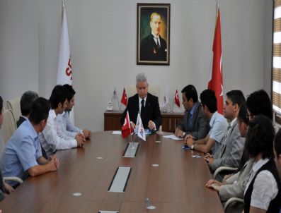 AHMET KARA - Ardahan Valisi Tekmen Serka’yı Ziyaret Etti